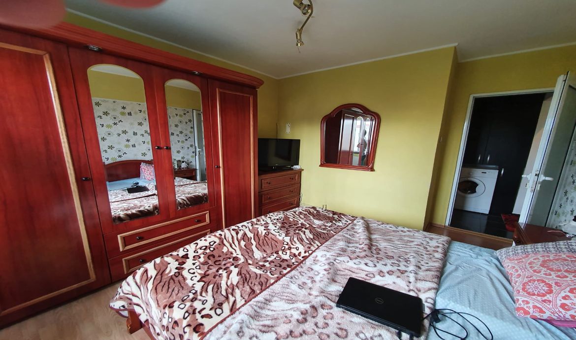 Apartament decomandat 3 camere strada Harmanului Brasov